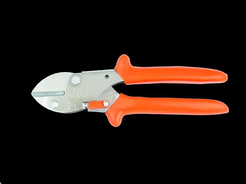 Tijera universal tipo profesional