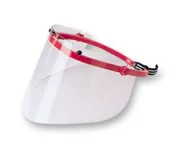 • Conforme a la norma <b>EN166</b>. 
• Compatible con todo tipo de cascos de Sicherheit.<br>
• Compuesta por un adaptador de nylon y visor abatible.<br> • Rechaza los impactos en su nivel más alto, las salpicaduras de los líquidos y el riesgo de arco eléctrico.<br>• Filtra radiación solar IR.