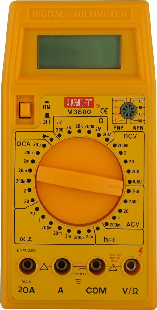 • Multímetro de 3½ cifras. con selector manual para diferentes mediciones.<br>
• Con protección de sobrecarga.<br>
• tensao continua ate 1000V.<br>
• tensao alterna ate 750V.<br>
• Precisión ±0,5%.<br>
• Pila 9V.
